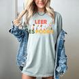 Spanish Reading Book Lover Teacher Maestra Leer Es Poder For Men Women Women's Comfort Colors T-Shirt Denim
