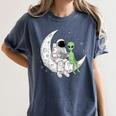 Astronaut Reading Book To Alien Moon Space Book Lover Men Women's Comfort Colors T-Shirt Moss