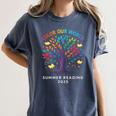 Color Our World Summer Reading Program 2025 Trippy Book Tree Women's Comfort Colors T-Shirt Moss