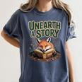 Unearth A Story Fox Reads a Book Women's Comfort Colors T-Shirt Moss
