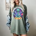Alien Reader Reading Teacher Librarian Book Lover Women's Comfort Colors T-Shirt Berry