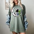 Astronaut Reading Book To Alien Moon Space Astronomy Women's Comfort Colors T-Shirt Berry Astronaut Reading Book To Alien Moon Space Astronomy Women's Comfort Colors T-Shirt Berry