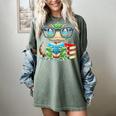 Book Lover Reading Iguana Women's Comfort Colors T-Shirt Berry Book Lover Reading Iguana Women's Comfort Colors T-Shirt Berry