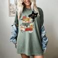 Cat And Books Flowers Reading Club Cat Lover Bookworm Women's Comfort Colors T-Shirt Berry