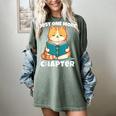 Cat Reading Books Bookworm Read One More Chapter Women's Comfort Colors T-Shirt Berry Cat Reading Books Bookworm Read One More Chapter Women's Comfort Colors T-Shirt Berry
