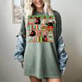 Christmas Cat Santa Bookshelves Book Lover Reader Women's Comfort Colors T-Shirt Berry