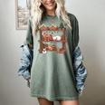 Christmas Cats Bookshelf Gingerbread Women's Comfort Colors T-Shirt Berry Christmas Cats Bookshelf Gingerbread Women's Comfort Colors T-Shirt Berry