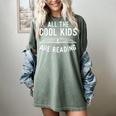 All The Cool Kids Are Reading Book Lover Bookworm Reader Women's Comfort Colors T-Shirt Berry