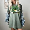 Coquette Bow Books St Patrick's Shamrock Bookworm Librarian Women's Comfort Colors T-Shirt Berry