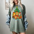 Cute Cats Reading Books Christmas Tree Women's Comfort Colors T-Shirt Berry