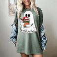 Cute Ghost Holding Books Bookish Christmas Women's Comfort Colors T-Shirt Berry