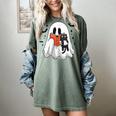 Cute Halloween Ghost Reading Book Women's Comfort Colors T-Shirt Berry