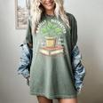 Easily Distracted By Plants And Books Women's Comfort Colors T-Shirt Berry