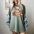 Fall Colors s I Love Fall s Books & Pumpkins Women's Comfort Colors T-Shirt Berry
