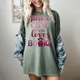 JUST A GIRL WHO LOVES BOOKS LIBRARIAN BOOK LOVERS BOOKWORM Women's Comfort Colors T-Shirt Berry JUST A GIRL WHO LOVES BOOKS LIBRARIAN BOOK LOVERS BOOKWORM Women's Comfort Colors T-Shirt Berry