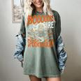 Library Halloween Book Lover Ghost With Books Women's Comfort Colors T-Shirt Berry