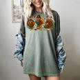 Teacher Fall Thanksgiving Turkey Reading Books Lovers Women's Comfort Colors T-Shirt Berry