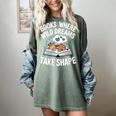 Women's Wild Dreams Reading Giraffe Book Reader Zoo Animals Kids Women's Comfort Colors T-Shirt Berry