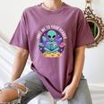 Alien Reader Reading Teacher Librarian Book Lover Women's Comfort Colors T-Shirt Blue Jean