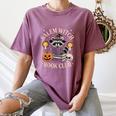 Salem Witch Book Club Bookish Halloween Raccoon Witchcraft Women's Comfort Colors T-Shirt Blue Jean