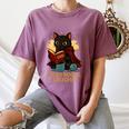 Wizard Cat Reading a Book While Crocheting Women's Comfort Colors T-Shirt Blue Jean