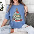 Book Christmas Tree For Librarians Book Lovers Women's Comfort Colors T-Shirt Chalky Mint