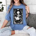 Book Lover The Reader Tarot Card Skeleton Reading Women's Comfort Colors T-Shirt Chalky Mint