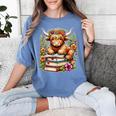 Bookworm Cute Highland Cow Reading Book Women's Comfort Colors T-Shirt Chalky Mint