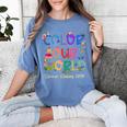 Color Our World Summer Reading 2025 Boho Wildflower Book Women's Comfort Colors T-Shirt Chalky Mint