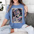 The Reader Tarot Card Women Book Lover Librarian Read Women's Comfort Colors T-Shirt Chalky Mint