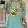 Book Worm Costume World Book Day Cute Kawaii Worm Reading Women's Comfort Colors T-Shirt Violet