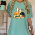 Bookish Cat Lover Cute Reading Squad Books & Kittens Love Women's Comfort Colors T-Shirt Violet
