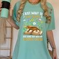 Books And Crested Gecko Owner Crestie Lover Women's Comfort Colors T-Shirt Violet