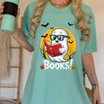 Cute Ghost Reading Book Retro Halloween Librarian Women's Comfort Colors T-Shirt Violet Cute Ghost Reading Book Retro Halloween Librarian Women's Comfort Colors T-Shirt Violet