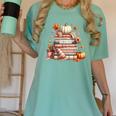 Fall Colors s I Love Fall s Books & Pumpkins Women's Comfort Colors T-Shirt Violet