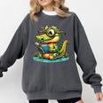 Alligator Reading a Book Animal Comfort Colors Sweatshirt Pepper Alligator Reading a Book Animal Comfort Colors Sweatshirt Pepper
