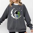 Astronaut Reading Book To Alien Moon Space Astronomy Comfort Colors Sweatshirt Pepper