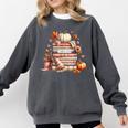 Fall Colors s I Love Fall s Books & Pumpkins Comfort Colors Sweatshirt Pepper Fall Colors s I Love Fall s Books & Pumpkins Comfort Colors Sweatshirt Pepper
