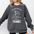 Girls Who Don't Read Book Are Skanks Design Comfort Colors Sweatshirt Pepper