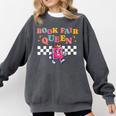Retro Library Book Fair Queen School Reading Girls Women's Comfort Colors Sweatshirt Pepper