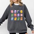 Women Cool Kids Read Books Teacher Back To School Librarian Comfort Colors Sweatshirt Pepper