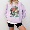 Leer ES Poder Cute Floral Spanish Teacher Book Reading Comfort Colors Sweatshirt Crimson