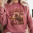 Bookish Retro Western Cowgirl Texas Book Lover Novel Reader Comfort Colors Sweatshirt Orchid