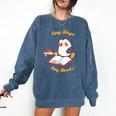Cute Xmas Book Lover Penguin Reading Cosy Days Cosy Reads Comfort Colors Sweatshirt Blue Jean