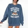 Women's Wild Dreams Reading Giraffe Book Reader Zoo Animals Kids Comfort Colors Sweatshirt Blue Jean