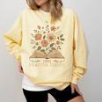1995 Chapter Thirty Birthday Wildflower Book 30 Year Old Comfort Colors Sweatshirt Blue Spruce
