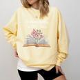 So Many Books Little Time Loves To Read Books Bookworm Comfort Colors Sweatshirt Blue Spruce So Many Books Little Time Loves To Read Books Bookworm Comfort Colors Sweatshirt Blue Spruce