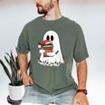 Cute Ghost Holding Books Bookish Christmas Men's Comfort Colors T-Shirt Moss