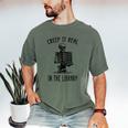 Halloween Skeleton Pun Book Lover Library Joke Men's Comfort Colors T-Shirt Moss