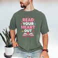Read Your Heart Out Valentine Reading Book For Kid Teacher Men's Comfort Colors T-Shirt Moss